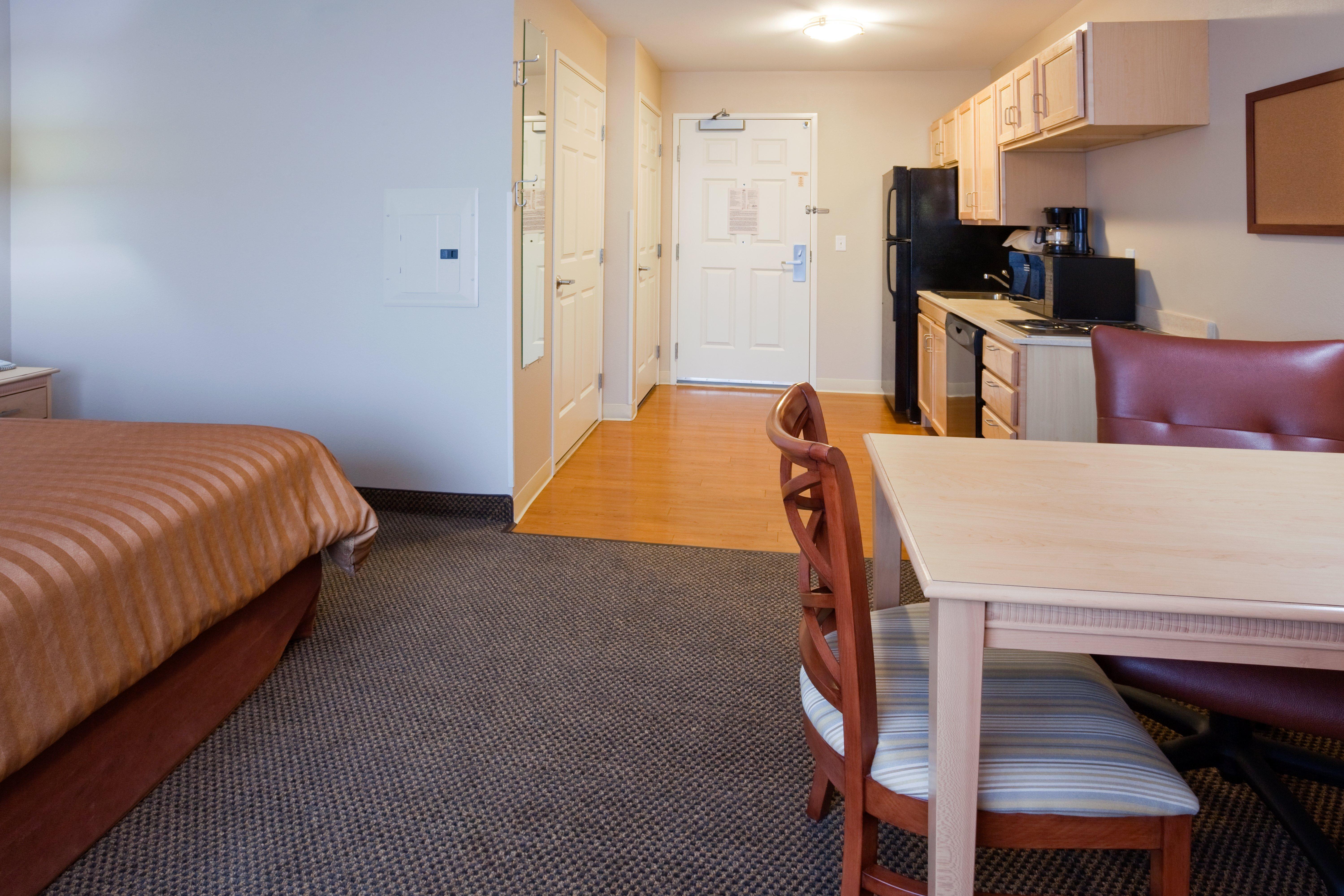 Candlewood Suites Milwaukee Brown Deer, An Ihg Hotel Exteriér fotografie