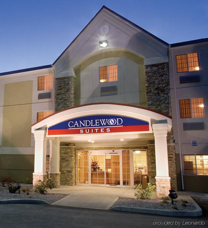 Candlewood Suites Milwaukee Brown Deer, An Ihg Hotel Exteriér fotografie